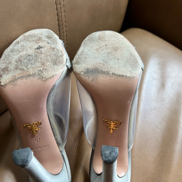 PRELOVED PRADA authentic heels. - Picture 7 of 13